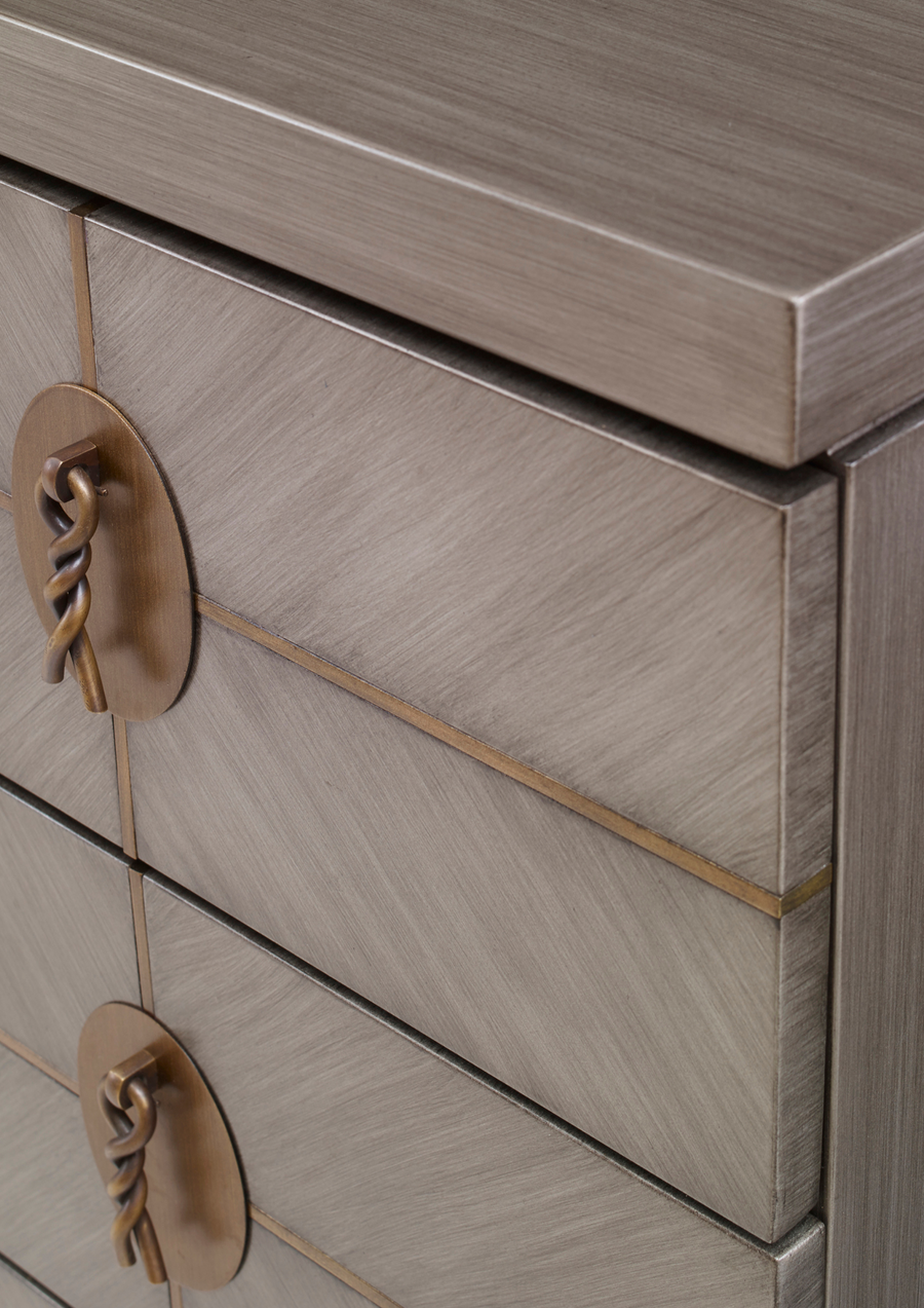Longwood Chest