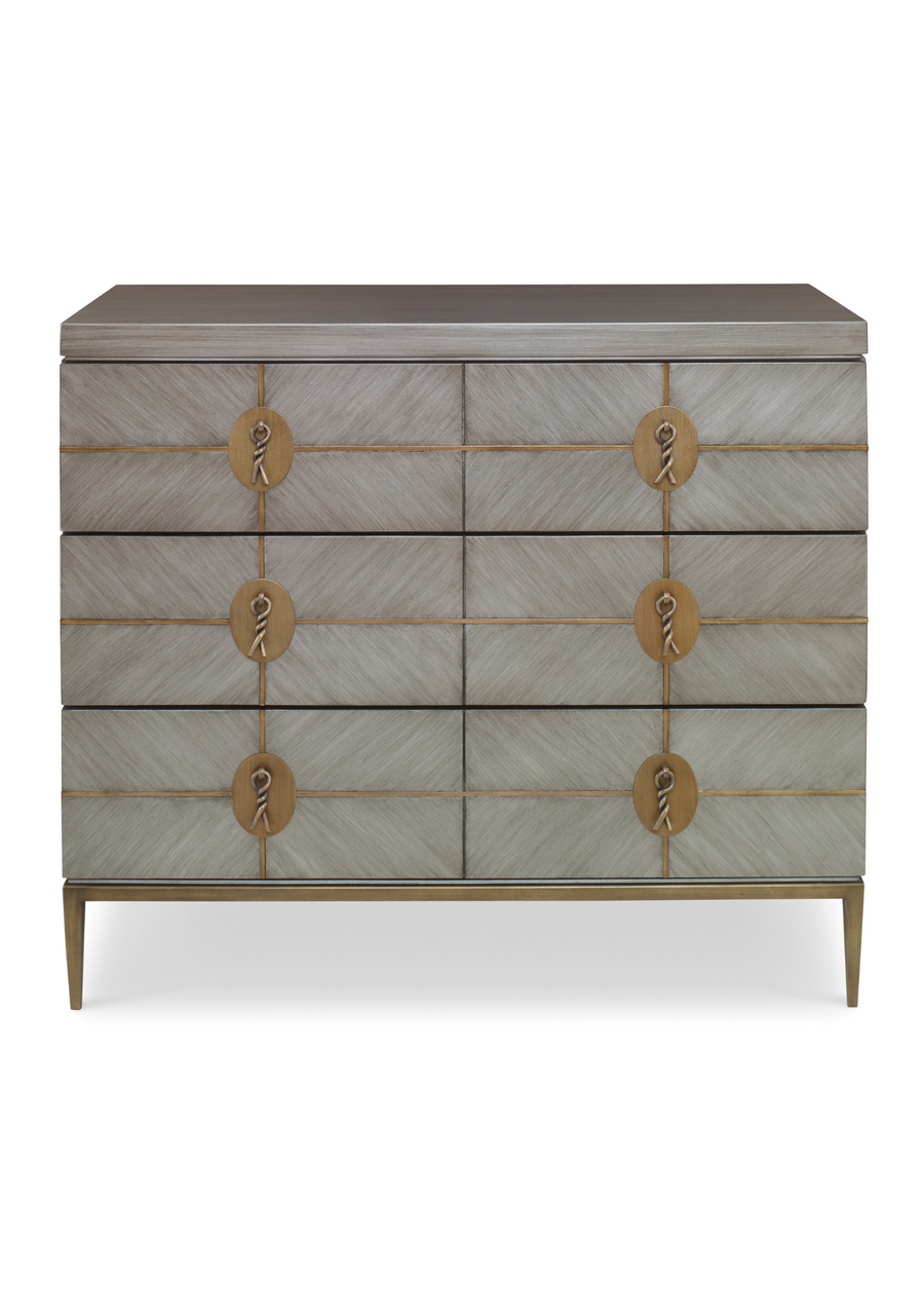 Longwood Chest