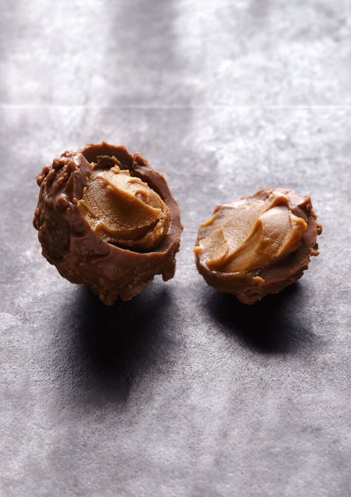 Milk Chocolate Caramelised Biscuit Truffle