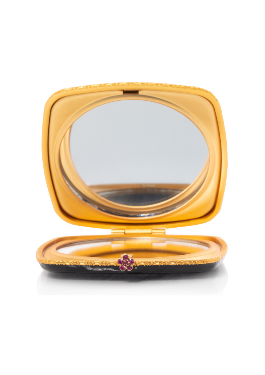 Lilah Skull Compact