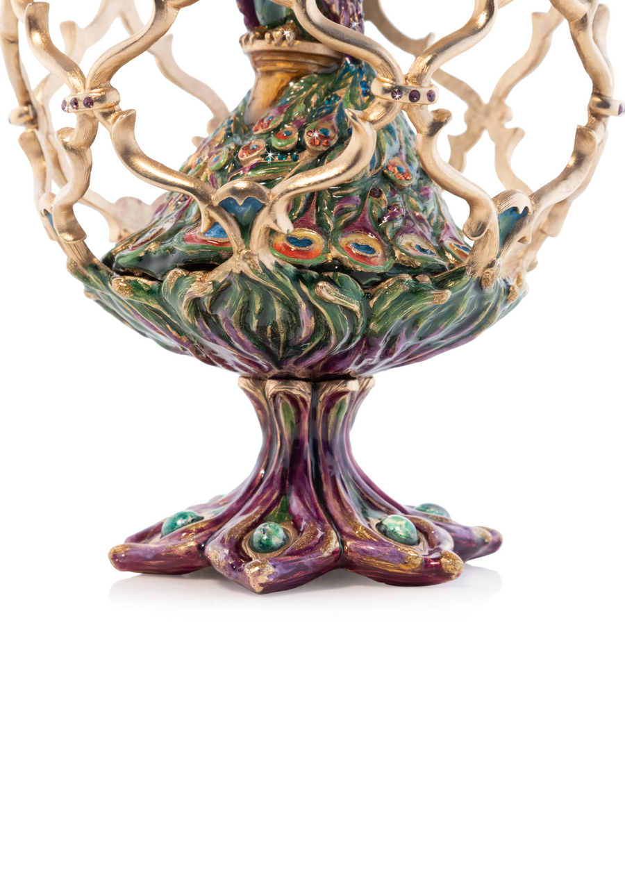 Roman Peacock Egg Objet