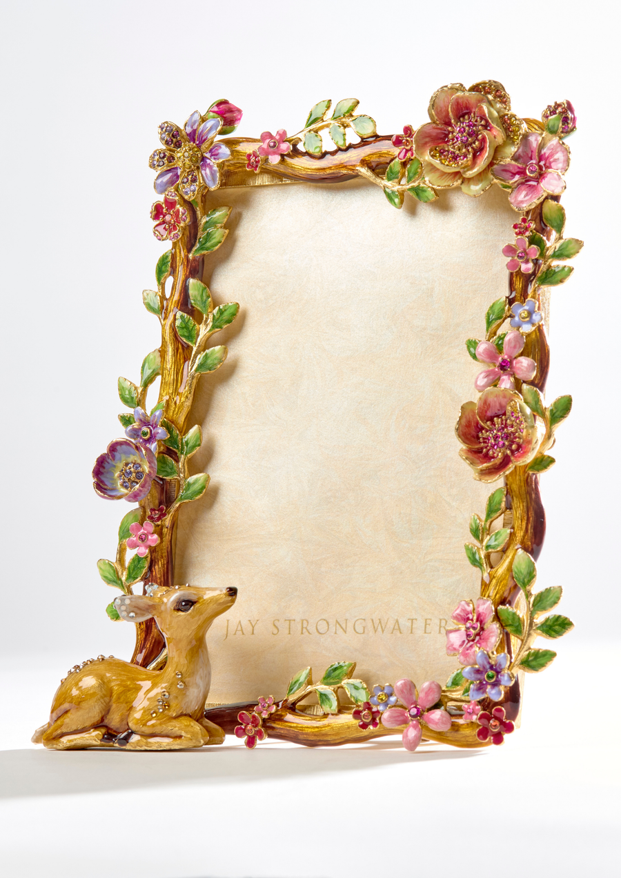 Willow Deer 5" x 7" Frame - Natural