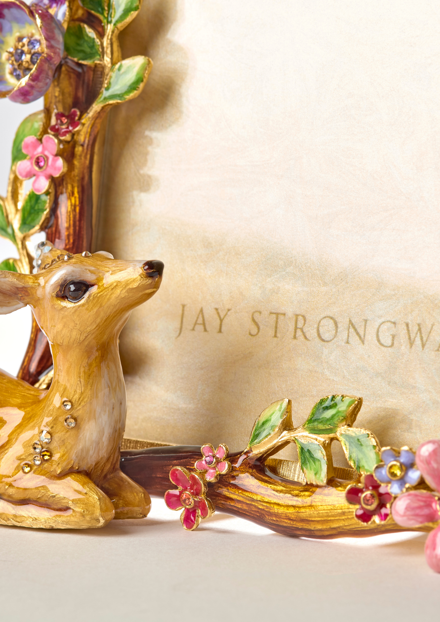 Willow Deer 5" x 7" Frame - Natural