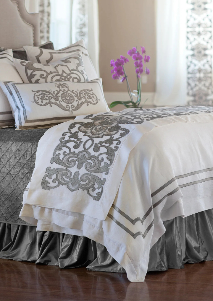 Soho European Pillow / White Linen / Velvet
