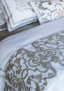 Mozart Throw / White Linen / Velvet