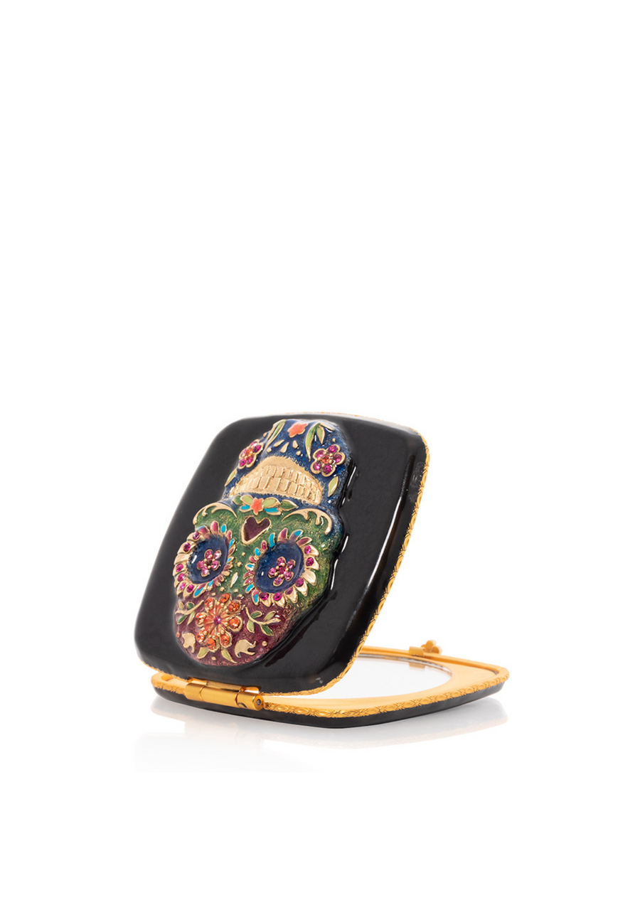 Lilah Skull Compact