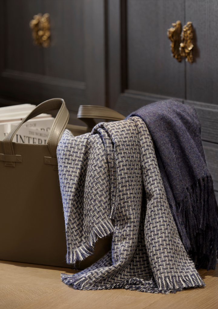 Reeve Alpaca Throw - Navy