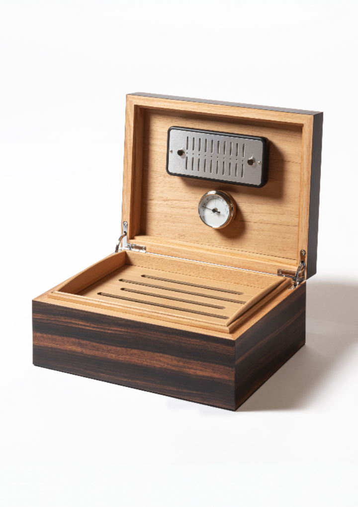 Ecusson Humidor