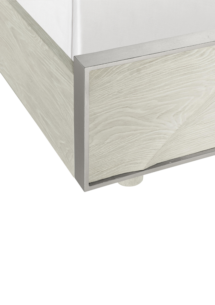 Alvarez Panel Bed King