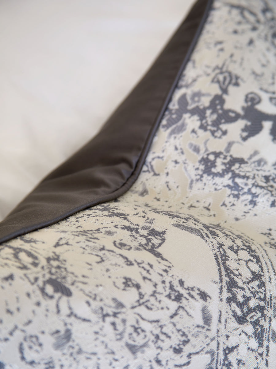 Linbury Cushion