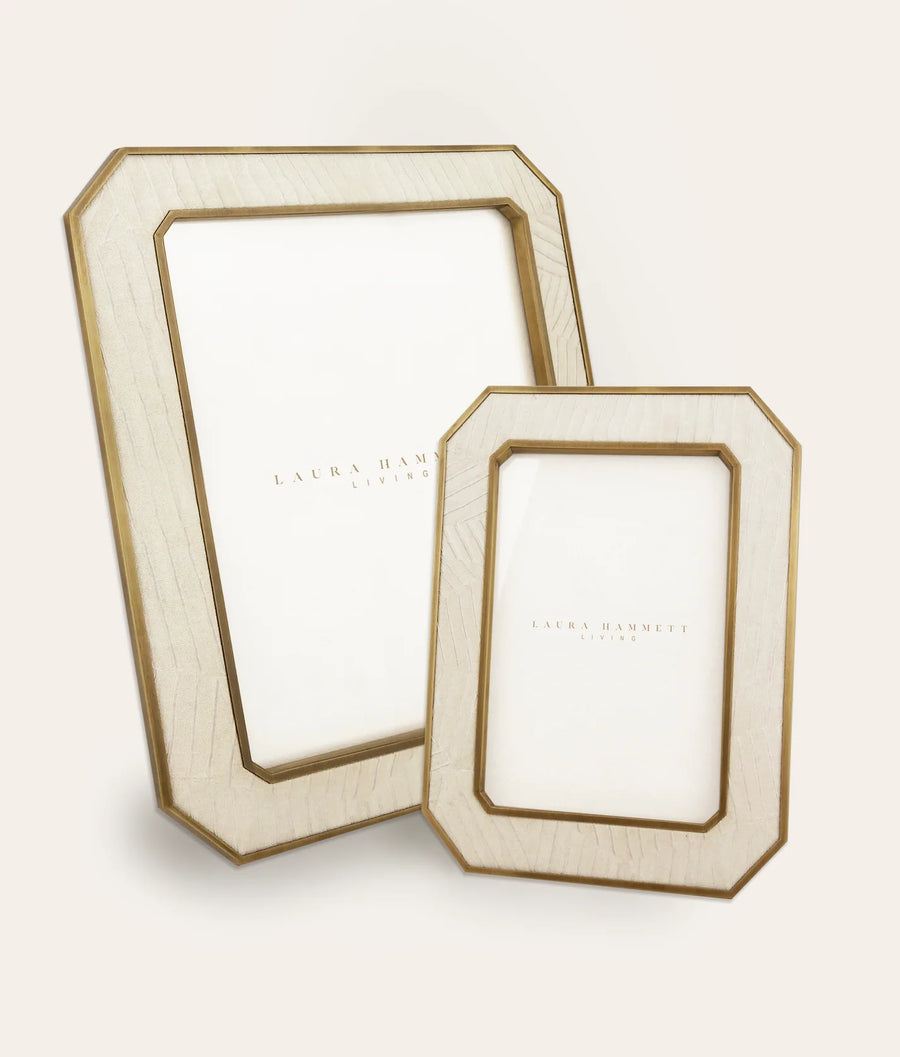 Elemental Frame World Inside Rosenwood | Elemental Photo Frame