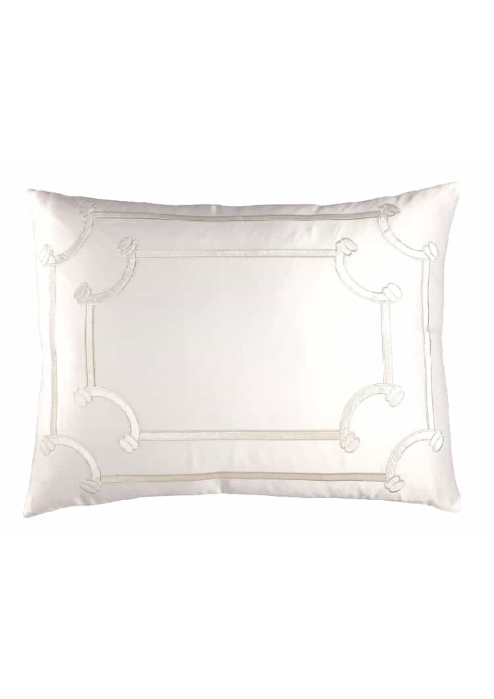 Vendome Standard Pillow / Ivory S&S / Ivory Velvet
