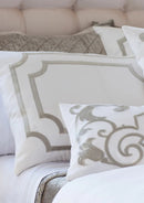 Soho King Pillow / White Linen / Velvet