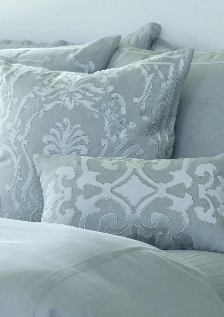 Louie Square Pillow Sky Linen / Sky Matte Velvet Applique